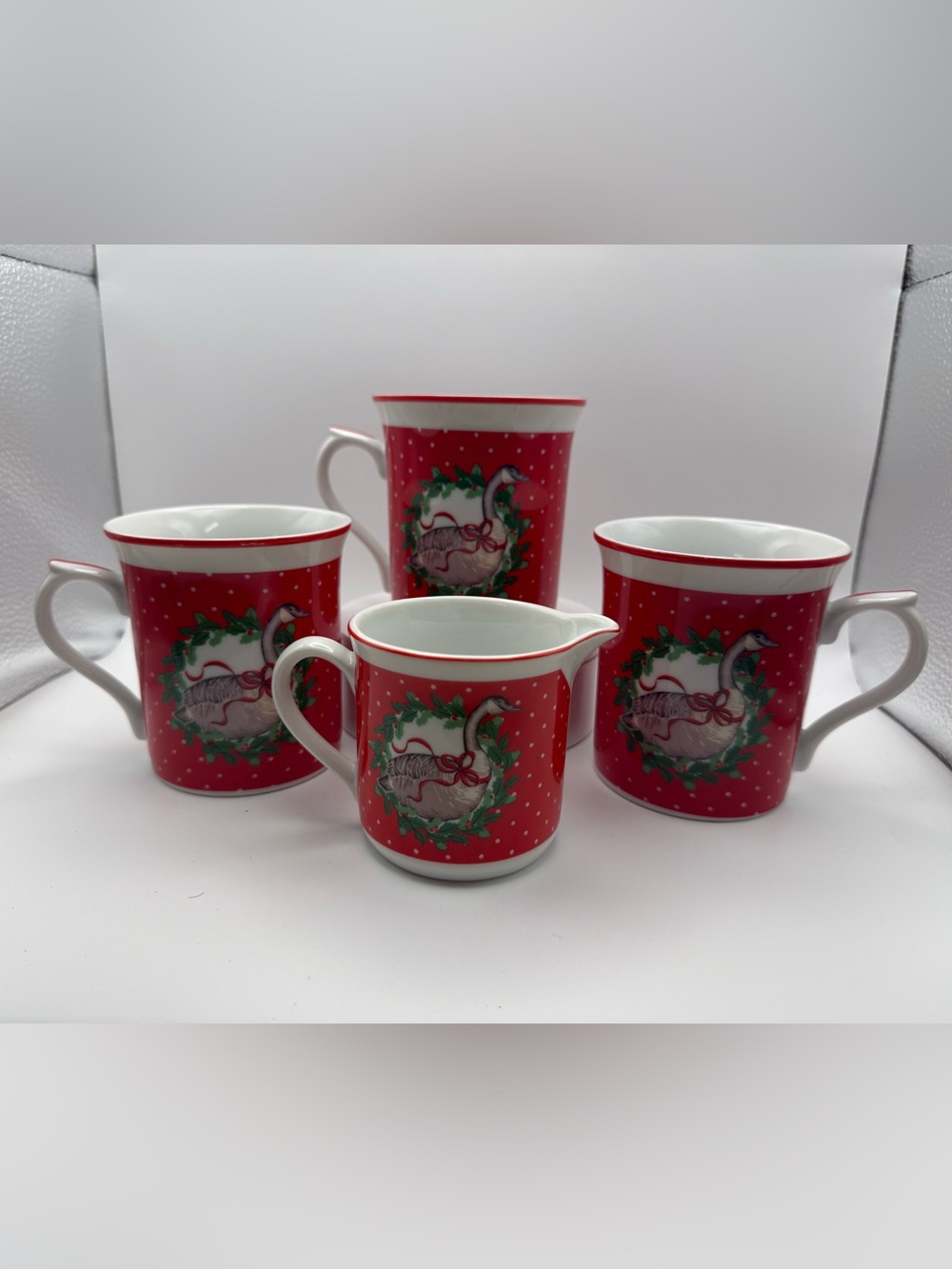 Vintage 1985 George Good Christmas goose mugs and creamer